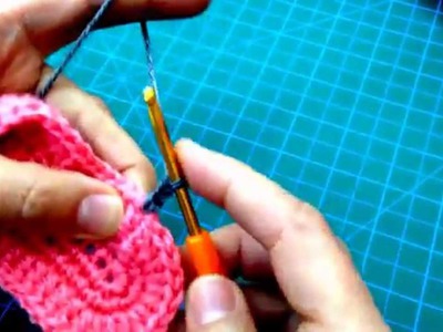 طريقة عمل حذاء كورشية لطفل crochet baby shoes