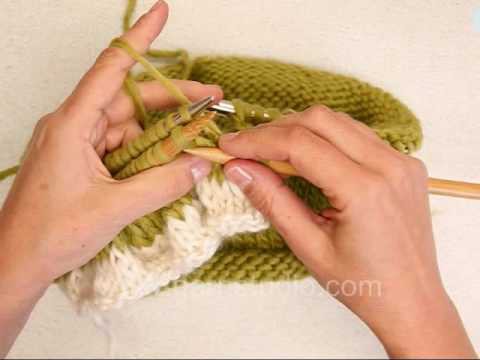 DROPS Knitting Tutorial: How to add a flounce