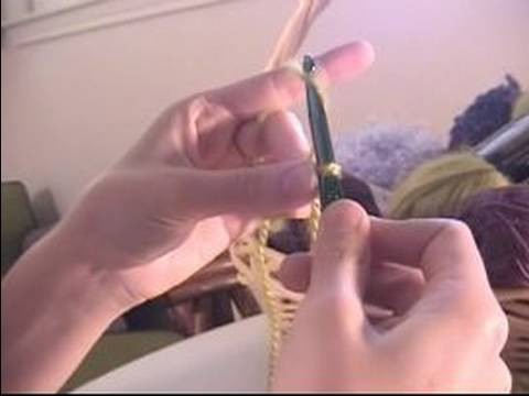 How to Crochet a Scarf : How to Crochet a Scarf: Chain Stitch