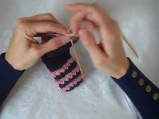 Knitting tutorial, Embossing with picots and I-cord button loop.
