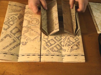 Harry Potter Film Wizardry book marauder's map comparison