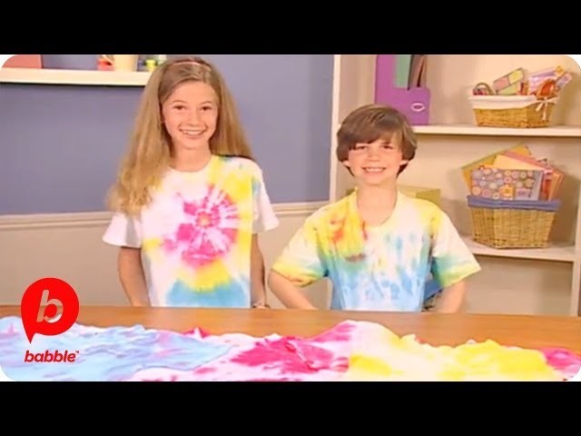 How-to: Tie-Dye T-Shirt | Kitschy Crafts | Babble
