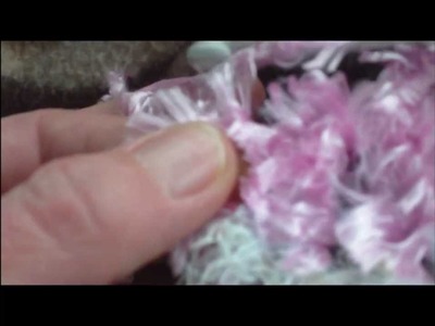 Crochet Tutorial - How to work with fluffy yarn