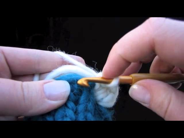 KNITFreedom - How To Crochet A Scalloped Edge Or Border