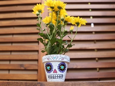 Dia de los Muertos Sugar Skull Planters ♥ DIY