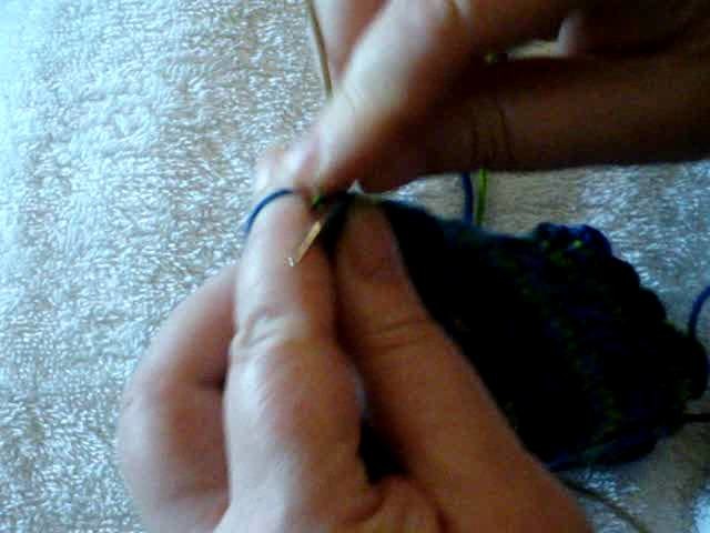 How to knit magic loop without ladders
