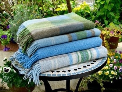 Http:.www.irishhandcraft.com. Irish Pure Wool Throws.Blankets.Scarves