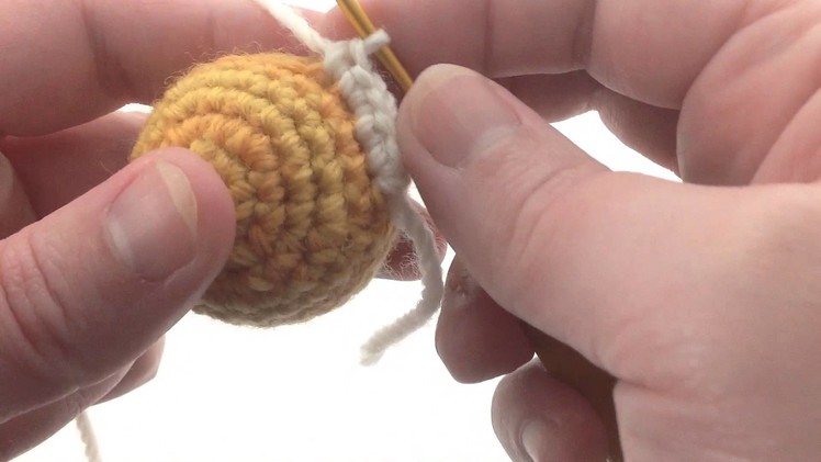 Solar System Crochet Pattern: Making Saturn's Rings, Working in Front Loops (right handed)