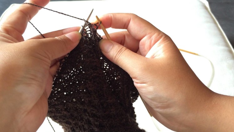 Tutorial knitting cable stitches on fingering or lace weight yarn - Continental