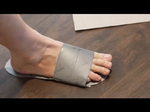 How to Make Duct Tape Flip-Flops : Duct Tape Crafts