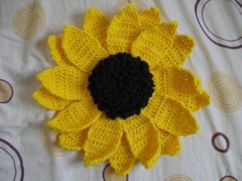 Large Sunflower Pillow pt 3 - crochet tutorial