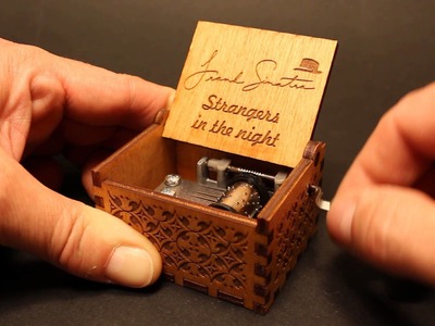 Strangers In The Night - Frank Sinatra -  Music box by Invenio Crafts