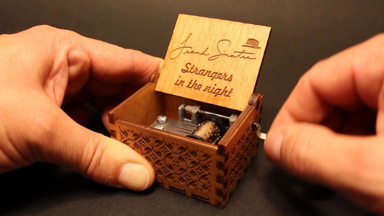 Strangers In The Night - Frank Sinatra -  Music box by Invenio Crafts
