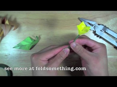 How to make a paper boutonniere from origami flowers