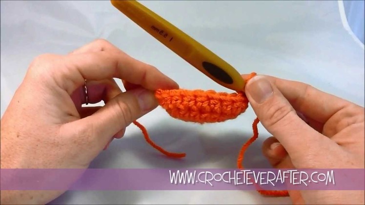 Left Hand Half Double Crochet Tutorial #13: HDC in Spirals