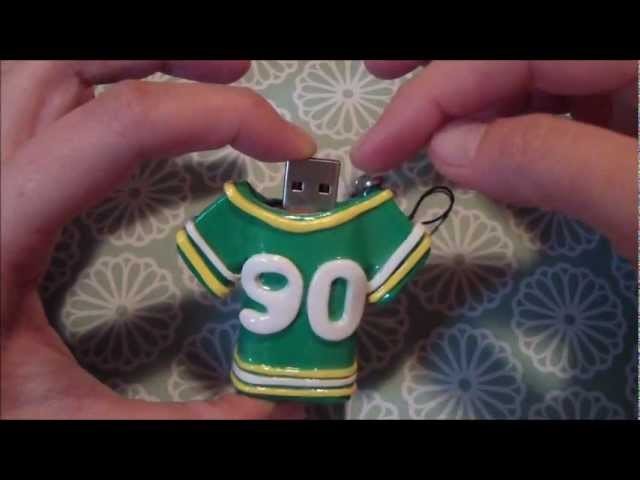 25 Days of Christmas Crafts: Sports Jersey USB Thumb Drive Part II of II