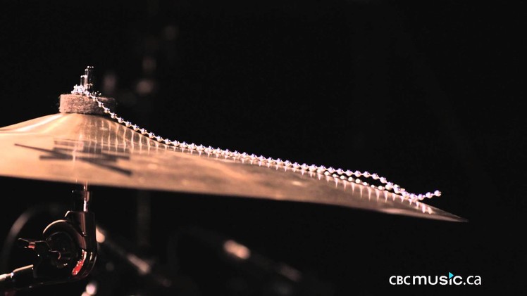 Cymbal with Sizzler Beads in Super Slow Motion