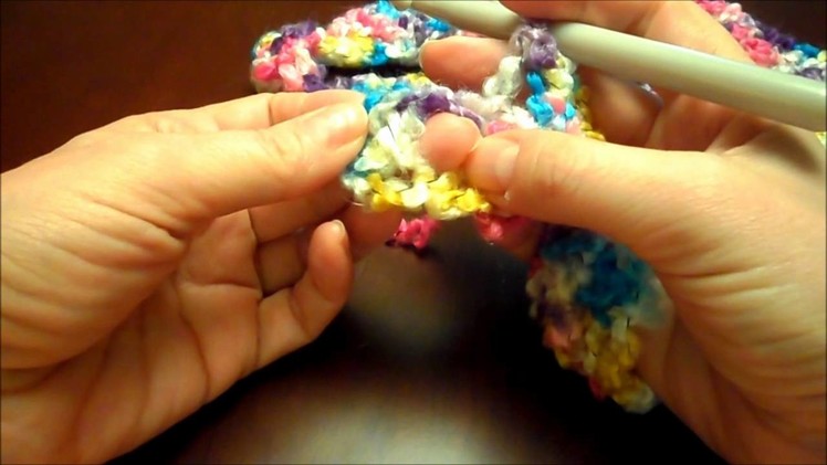 DIY Easy Crocheted Baby Blanket