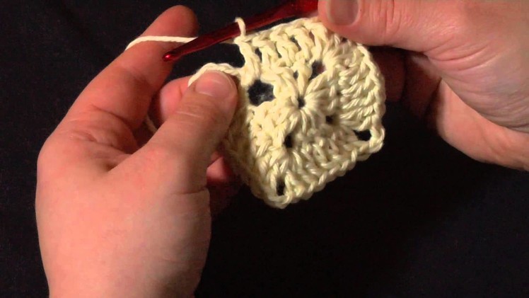 How to Crochet: Solid Granny Squares