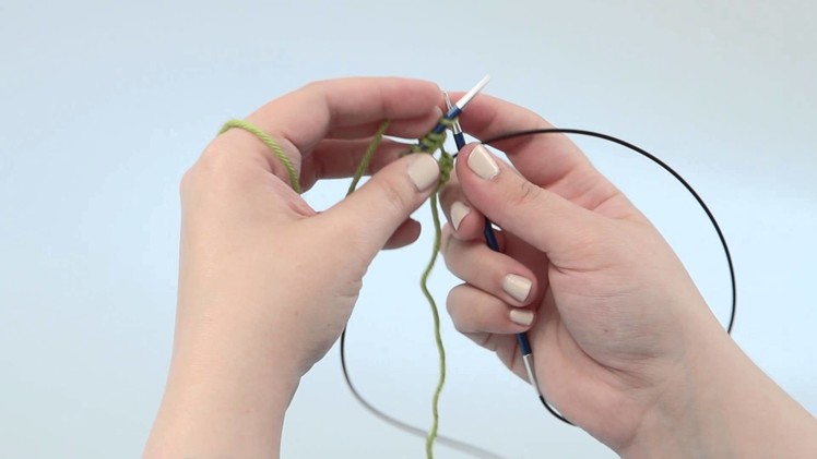 Knitting in the round: magic-loop method