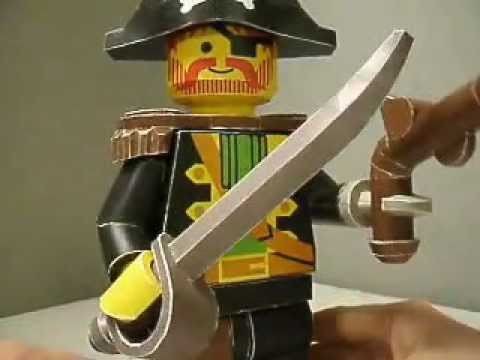 Papercraft LEGO Captain Redbeard