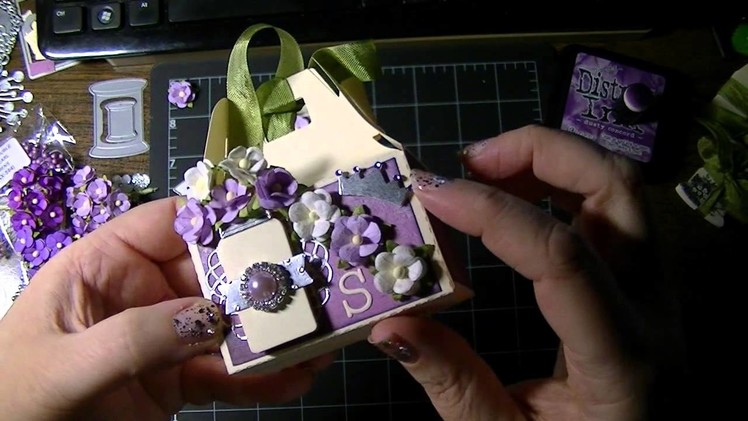 Wild Orchid Crafts - A Little Gift Box