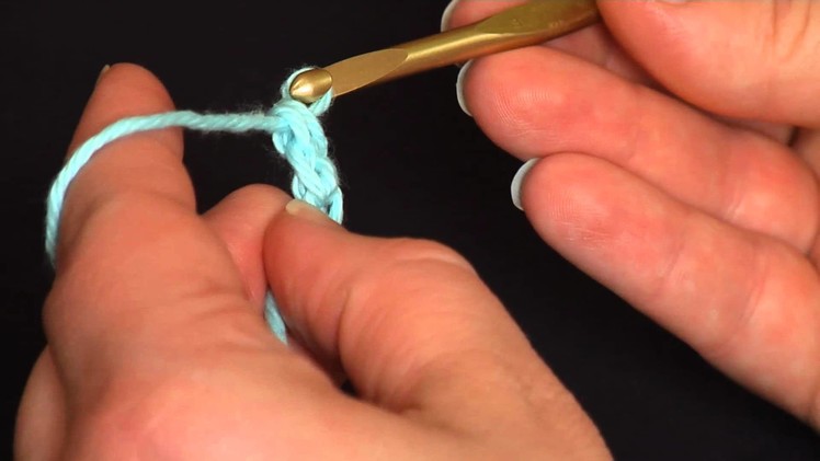 How to Crochet: Foundation Single Crochet (FSC)