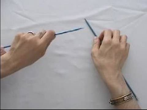 Basic Knitting Tips & Techniques : How to Hold Knitting Needles
