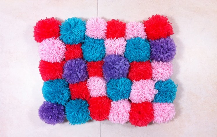 Cómo hacer una alfombra de pompones (Tutorial DIY)