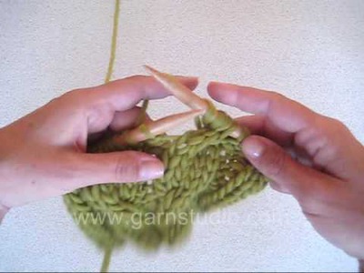 DROPS Knitting Tutorial: How to knit cable over 4 sts without cable needle