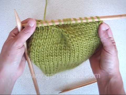 DROPS Knitting Tutorial: How to knit a pleat
