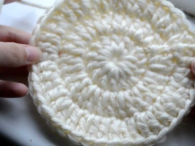 How to crochet a circle with three rounds -  Part 1 of 3