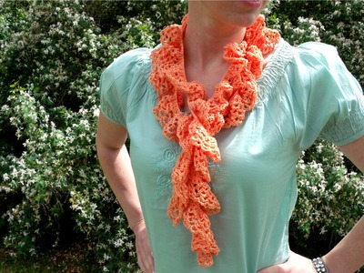 How to crochet a twisted, twirly, spiral scarf with crochet thread