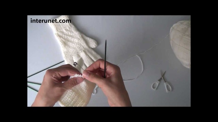 How to knit women's gloves - video tutorial