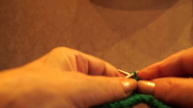 Как вязать петли для пуговиц (how to knit buttonholes)