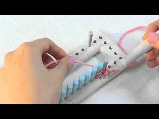 Loom Knitting: How to Cast On for Single Knitting