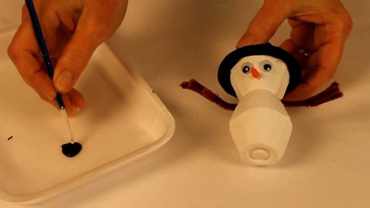Winter craft: Egg carton Snowman