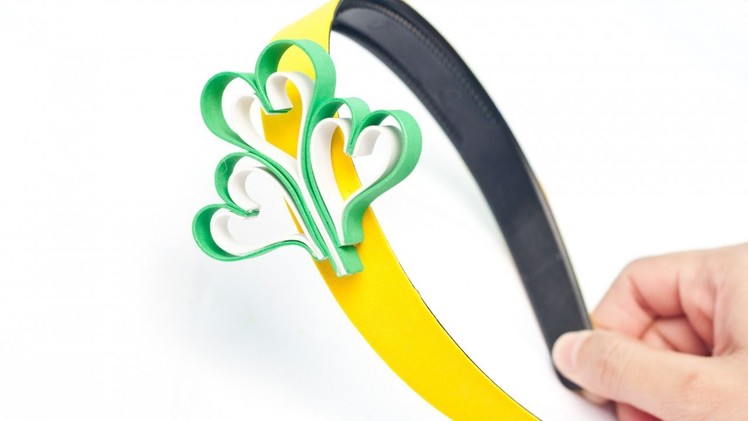 Create a Fashionable St. Patrick's Headband - DIY Style - Guidecentral