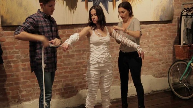 Fabsugar X Holy Tee - DIY Mummy Halloween Costume