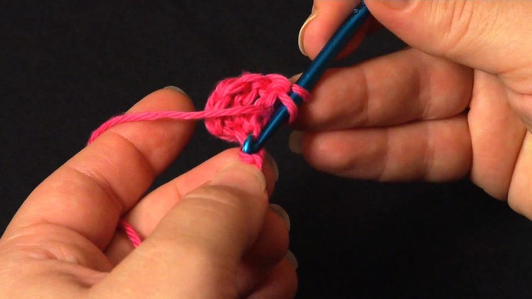 How to Crochet: Double Crochet (dc)