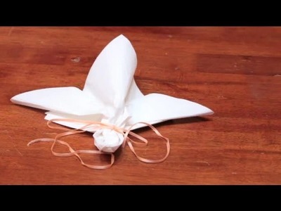 How to Tie Paper Napkins With a Ribbon : DIY Crafts