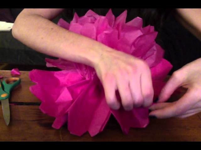 A craft for crepe paper lovers! Crinkly sounds, nice and long!