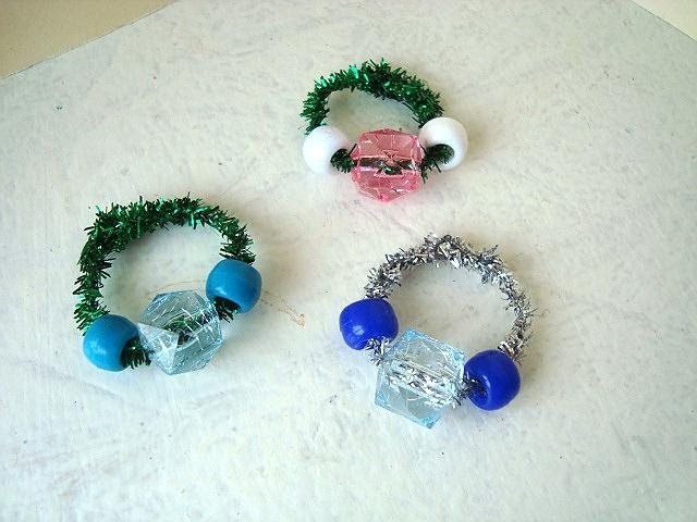 Crafts for Kids,  PIPE CLEANER RINGS