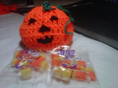 Crochet Halloween trick or treat pumpkin pouch