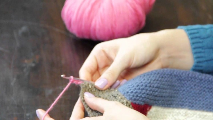 Double Crochet Edge vs. Single Crochet Edge on a Knitted Blanket : Crochet Stitches & Techniques