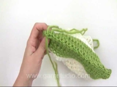 DROPS Technique Tutorial: How to sew up a crochet slipper