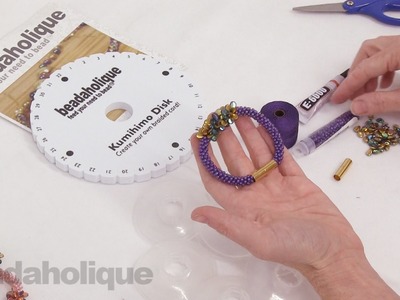 How to Make the Deluxe Beaded Kumihimo Bracelet Kit with Pip Bead Focal