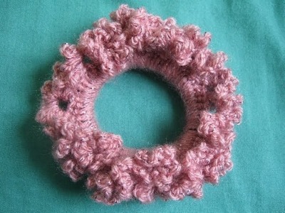 How to Crochet a Scrunchie : Mini chain and Loop