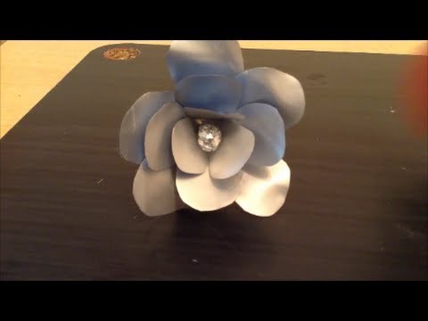 Recycle: Toothpaste tube flowers