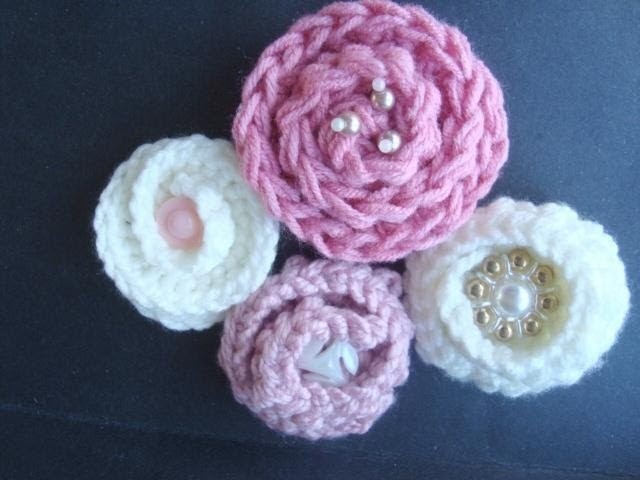 HOW TO CROCHET A COILED FLOWER.